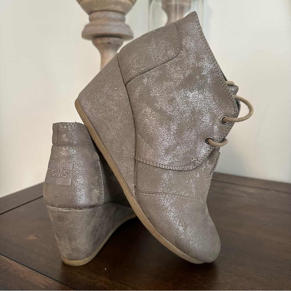 Toms Wedges